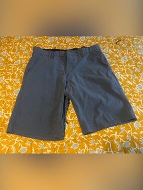 burnside Men's Navy Flat-Front Casual Shorts